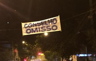 Protesto ocorreu durante a noite de quarta-feira, em frente  sede administrativa do clube, no Barro Preto