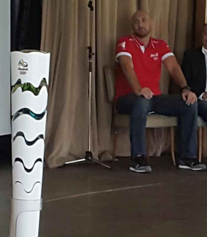 Tocha olmpica ser conduzida por ex-atletas em Belo Horizonte