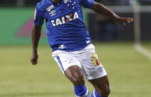 Fotos do jogo entre Coritiba e Cruzeiro, no Couto Pereira, pela primeira rodada do Campeonato Brasileiro