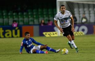 Imagens da partida entre Coritiba e Cruzeiro, no Couto Pereira, em Curitiba, pela primeira rodada do Campeonato Brasileiro