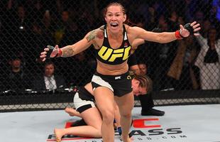 Fotos da vitria de Cris Cyborg em sua estreia no UFC