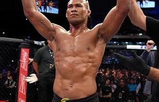 Imagens da vit�ria arrasadora de Jacar� sobre Belfort