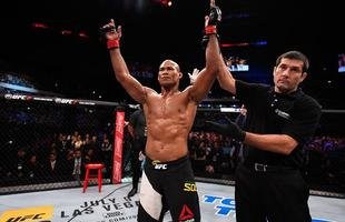 Imagens da vit�ria arrasadora de Jacar� sobre Belfort