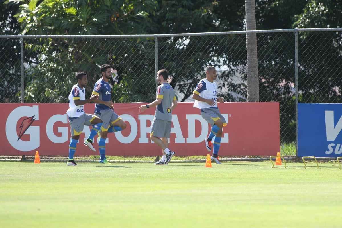 Imagens do primeiro treino de Paulo Bento na Toca da Raposa II