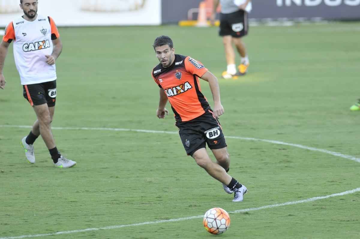 Leandro Donizete est confirmado para a partida contra o So Paulo. Ele  admirado por grande parte dos torcedores alvinegros pela garra e raa em campo. Participou das ltimas grandes conquistas nacionais e internacionais do Atltico