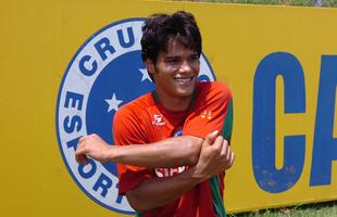 Daniel Morais - autor de 28 gols pelo Coelho, o atacante natural de Belo Horizonte seguiu para a Toca II em 2005. No Cruzeiro, contudo, teve pouqussimas chances. Em dois jogos, marcou um gol. Hoje, aos 30 anos, Daniel atua pelo Nutico.