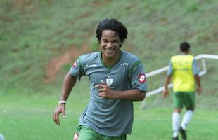 Daniel Morais - autor de 28 gols pelo Coelho, o atacante natural de Belo Horizonte seguiu para a Toca II em 2005. No Cruzeiro, contudo, teve pouqussimas chances. Em dois jogos, marcou um gol. Hoje, aos 30 anos, Daniel atua pelo Nutico.