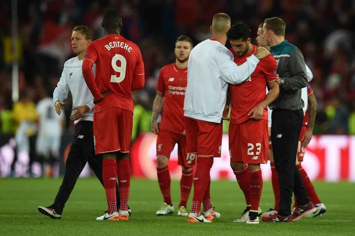 Coke brilhou na vitria do Sevilla sobre o Liverpool. Time espanhol tornou-se o primeiro time a vencer trs vezes seguidas o torneio