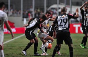 Imagens do segundo tempo da partida entre Atltico e So Paulo, no Independncia, pela Libertadores