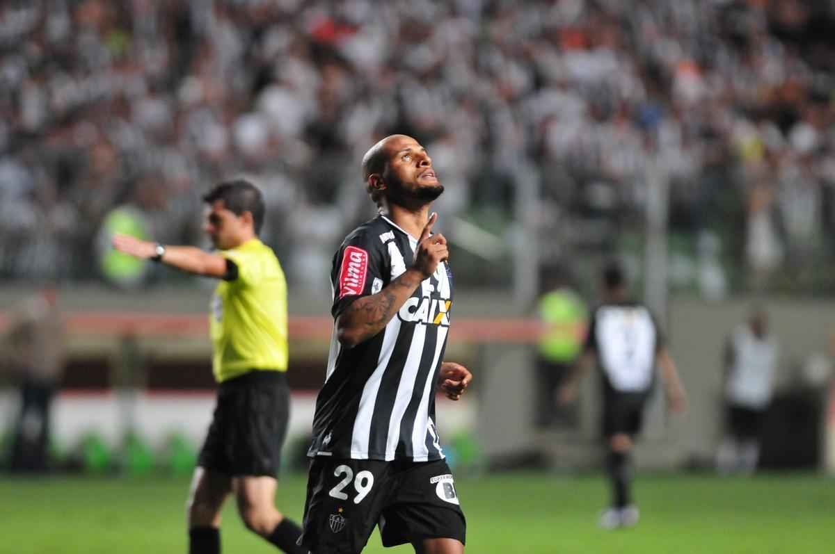 Imagens do segundo tempo da partida entre Atltico e So Paulo, no Independncia, pela Libertadores