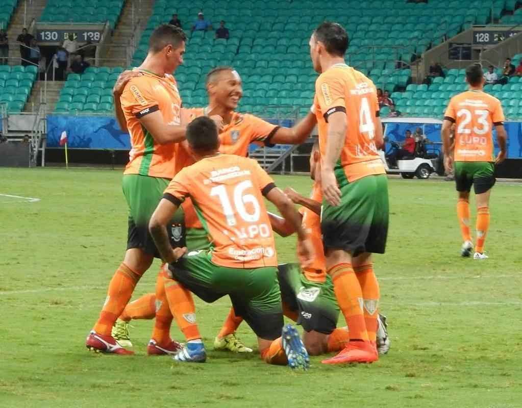 Imagens da classificao do Amrica sobre o Bahia na Copa do Brasil