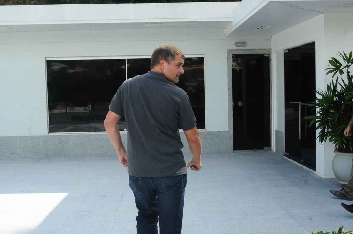 Presidente e treinador comunicaram rompimento na tarde desta quinta-feira, na Cidade do Galo