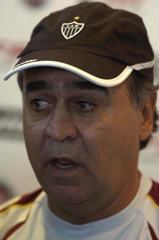 Confira imagens de Marcelo Oliveira em suas vrias passagens como tcnico do Atltico