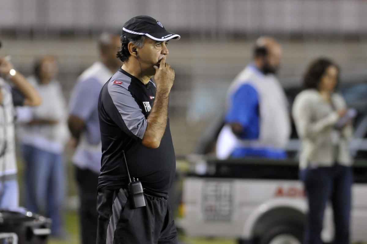 Confira imagens de Marcelo Oliveira em suas vrias passagens como tcnico do Atltico