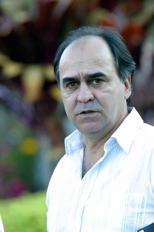 Confira imagens de Marcelo Oliveira em suas vrias passagens como tcnico do Atltico