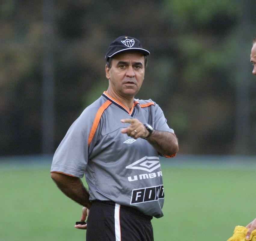 Confira imagens de Marcelo Oliveira em suas vrias passagens como tcnico do Atltico