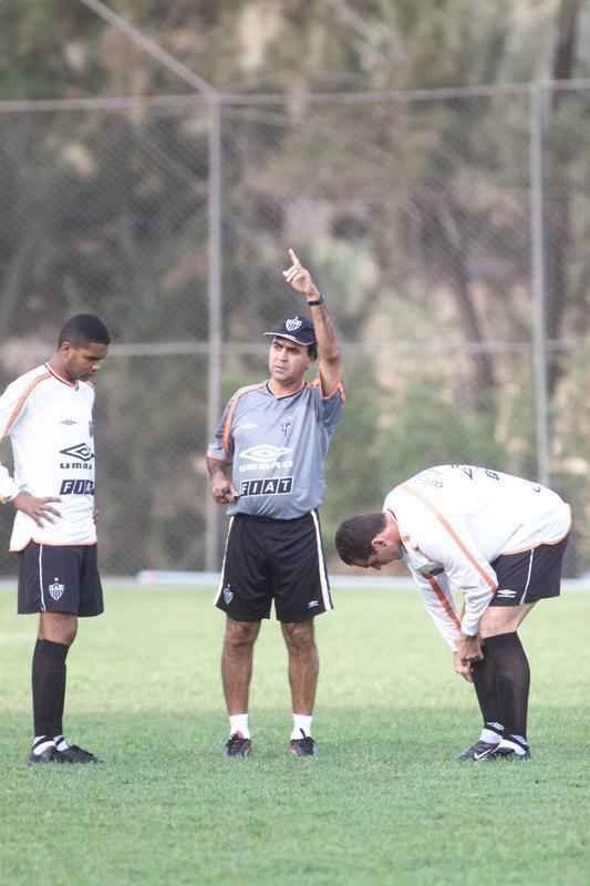 Confira imagens de Marcelo Oliveira em suas vrias passagens como tcnico do Atltico