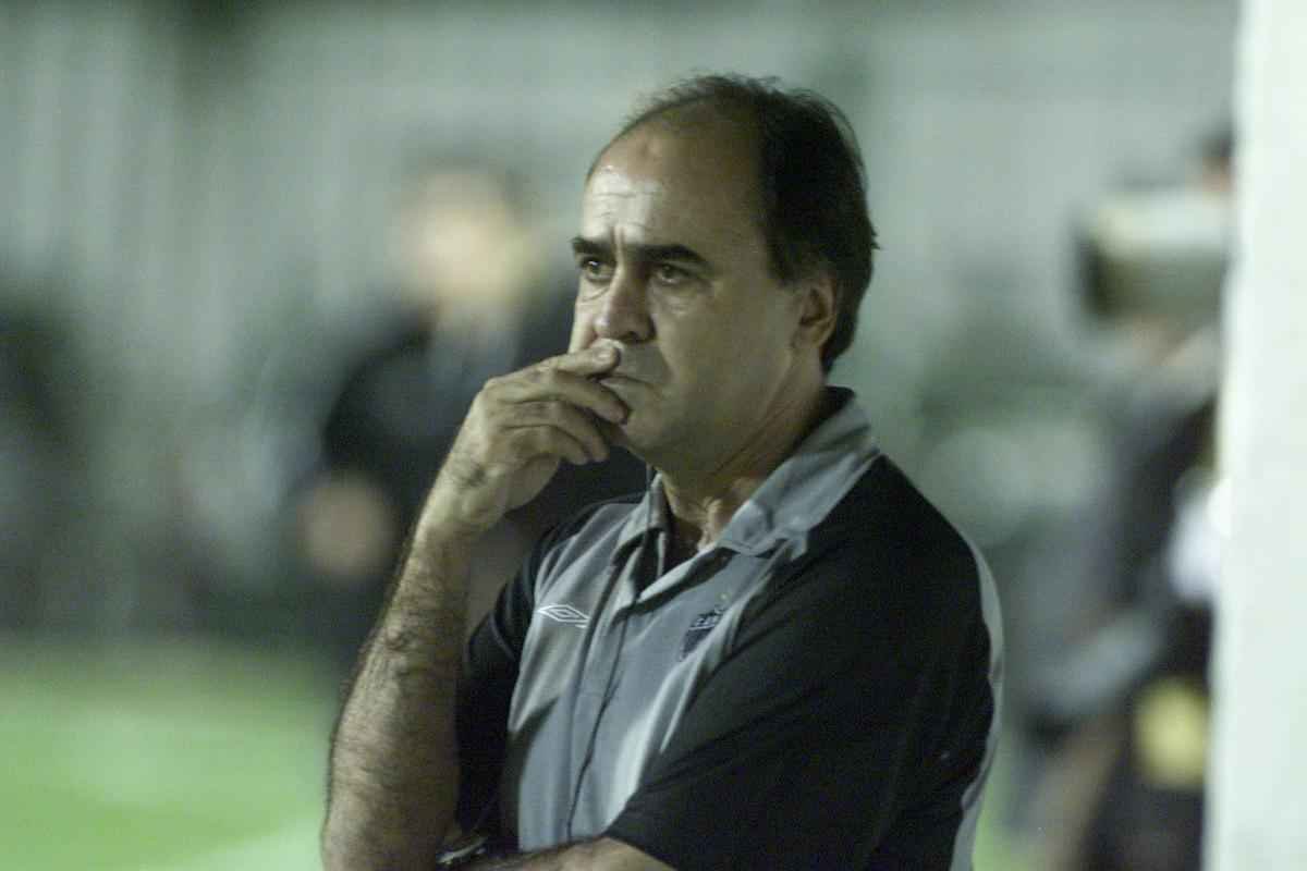 Confira imagens de Marcelo Oliveira em suas vrias passagens como tcnico do Atltico