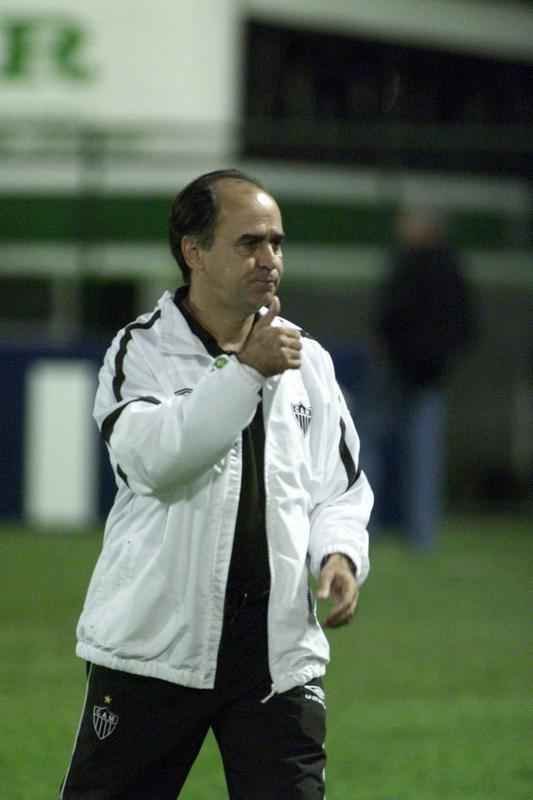 Confira imagens de Marcelo Oliveira em suas vrias passagens como tcnico do Atltico