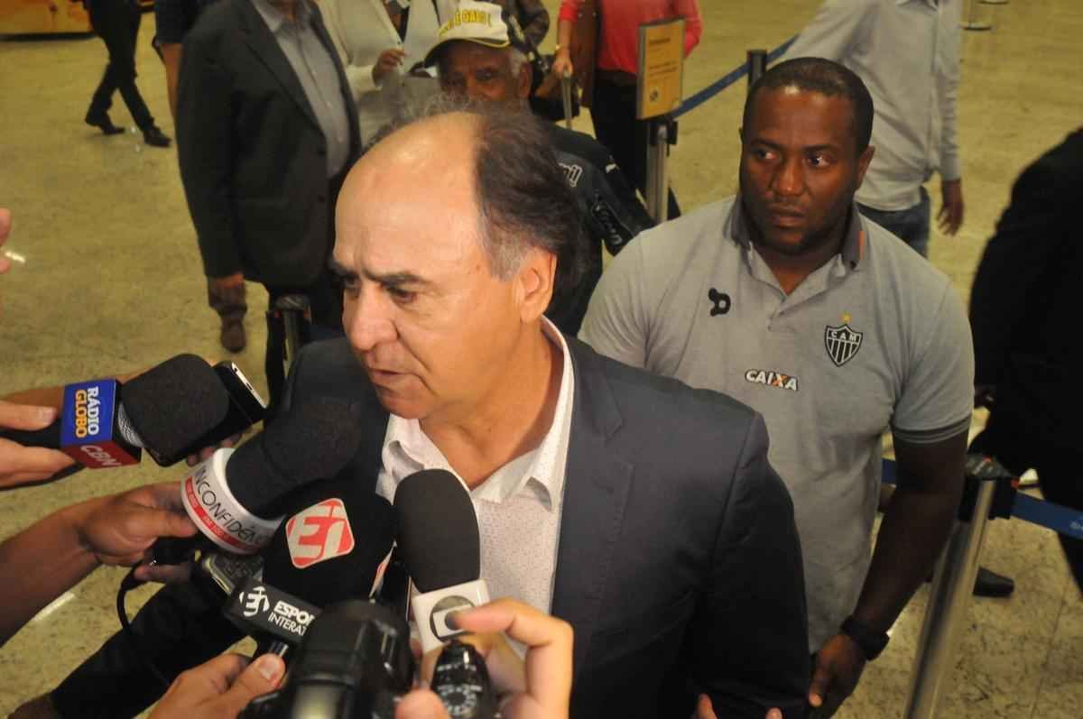 Substituto de Diego Aguirre, Marcelo Oliveira embarca com o Galo para jogo em Curitiba