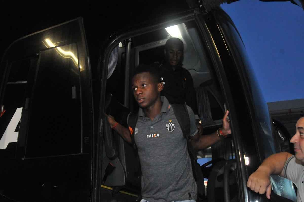 Substituto de Diego Aguirre, Marcelo Oliveira embarca com o Galo para jogo em Curitiba