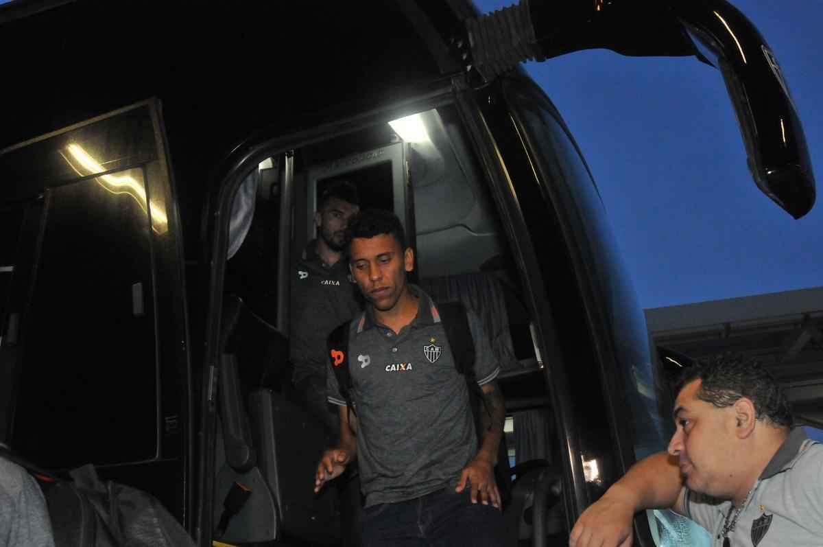 Substituto de Diego Aguirre, Marcelo Oliveira embarca com o Galo para jogo em Curitiba