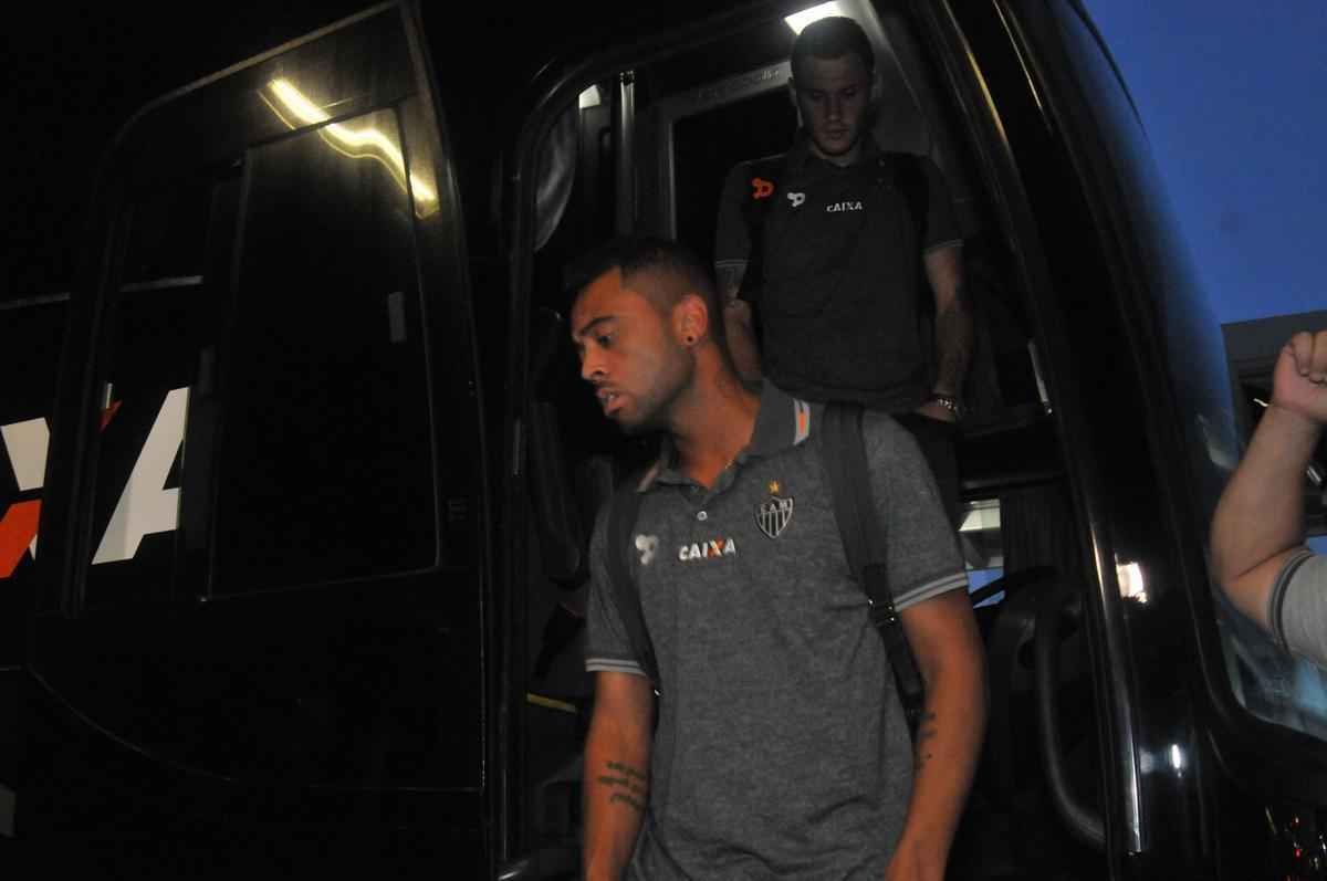 Substituto de Diego Aguirre, Marcelo Oliveira embarca com o Galo para jogo em Curitiba