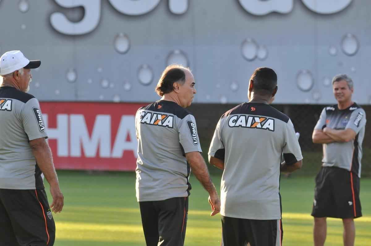 Marcelo Oliveira comandou seu primeiro treino na Cidade do Galo aps a volta ao Atltico