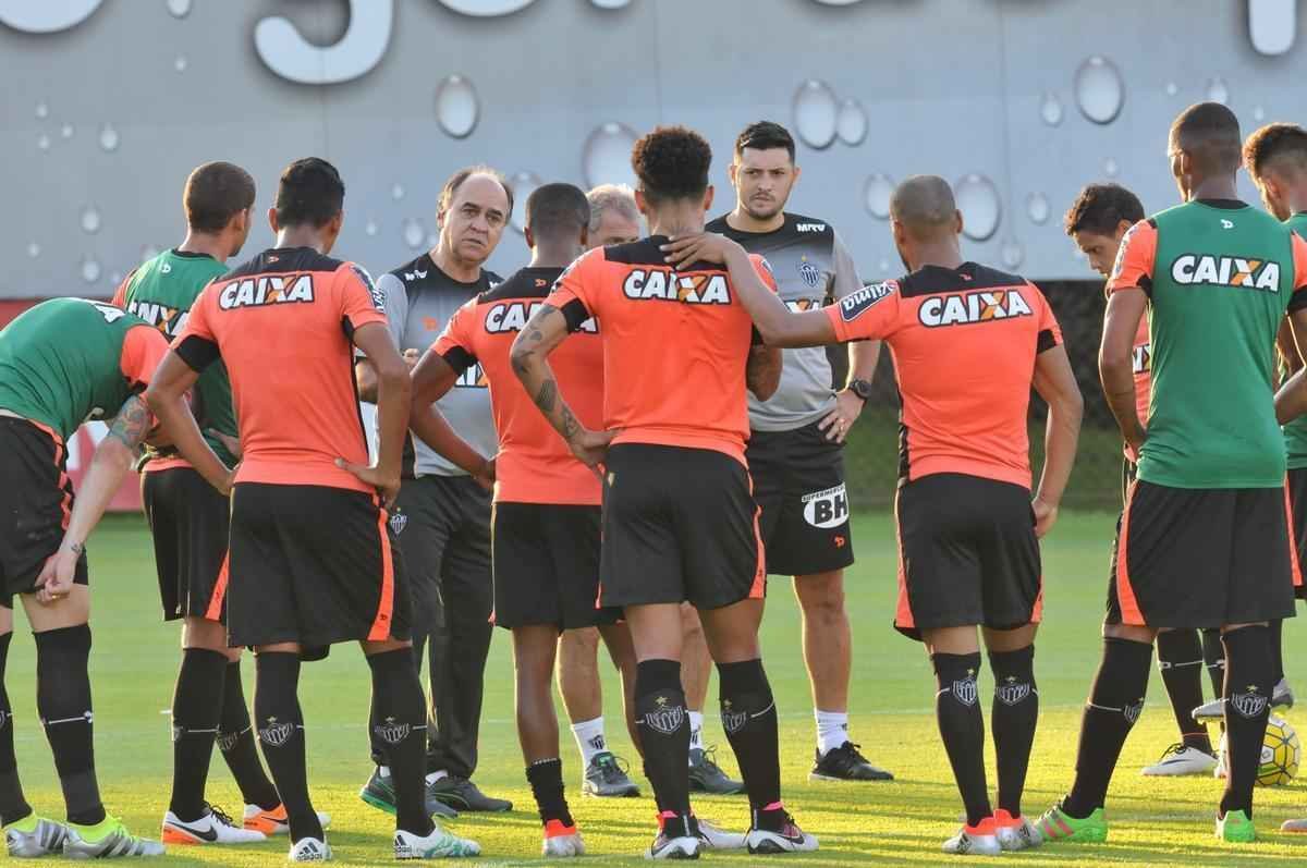 Marcelo Oliveira comandou seu primeiro treino na Cidade do Galo aps a volta ao Atltico