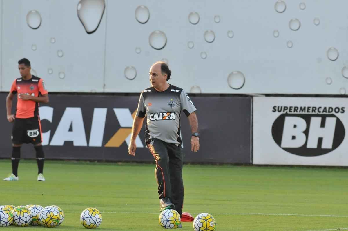 Marcelo Oliveira comandou seu primeiro treino na Cidade do Galo aps a volta ao Atltico