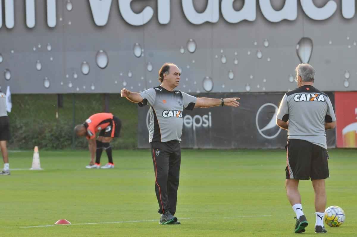 Marcelo Oliveira comandou seu primeiro treino na Cidade do Galo aps voltar ao Atltico