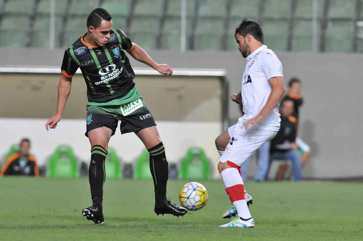 Imagens do jogo entre Amrica e Vitria no Independncia