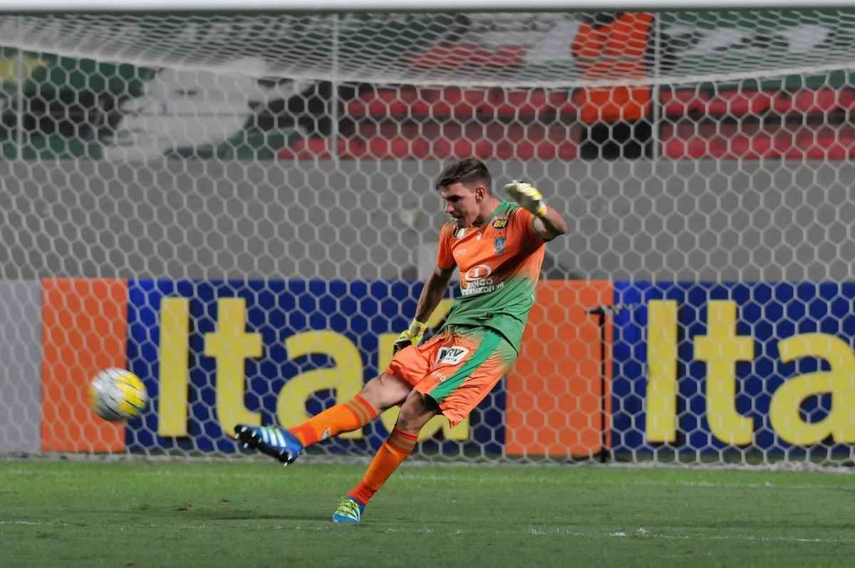 Imagens do jogo entre Amrica e Vitria no Independncia