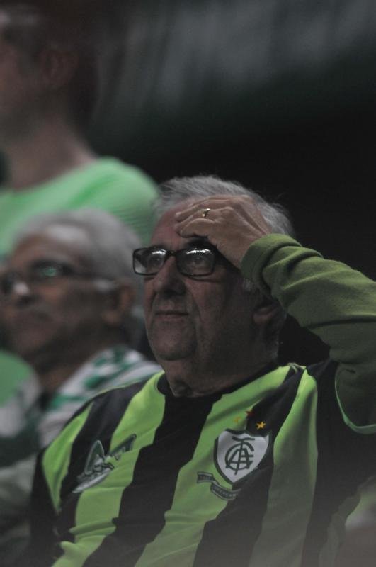 Imagens do jogo entre Amrica e Vitria no Independncia