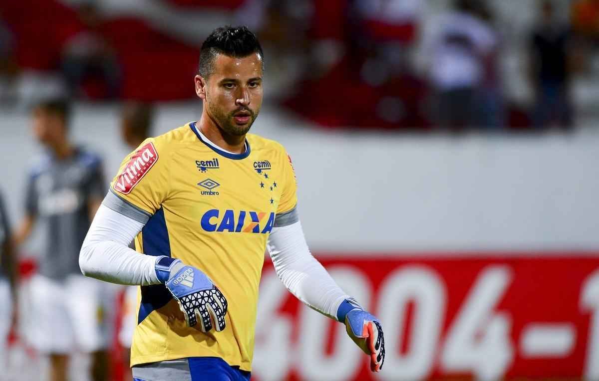 Confira imagens da partida entre Santa Cruz e Cruzeiro, pela 3 rodada do Brasileiro 2016