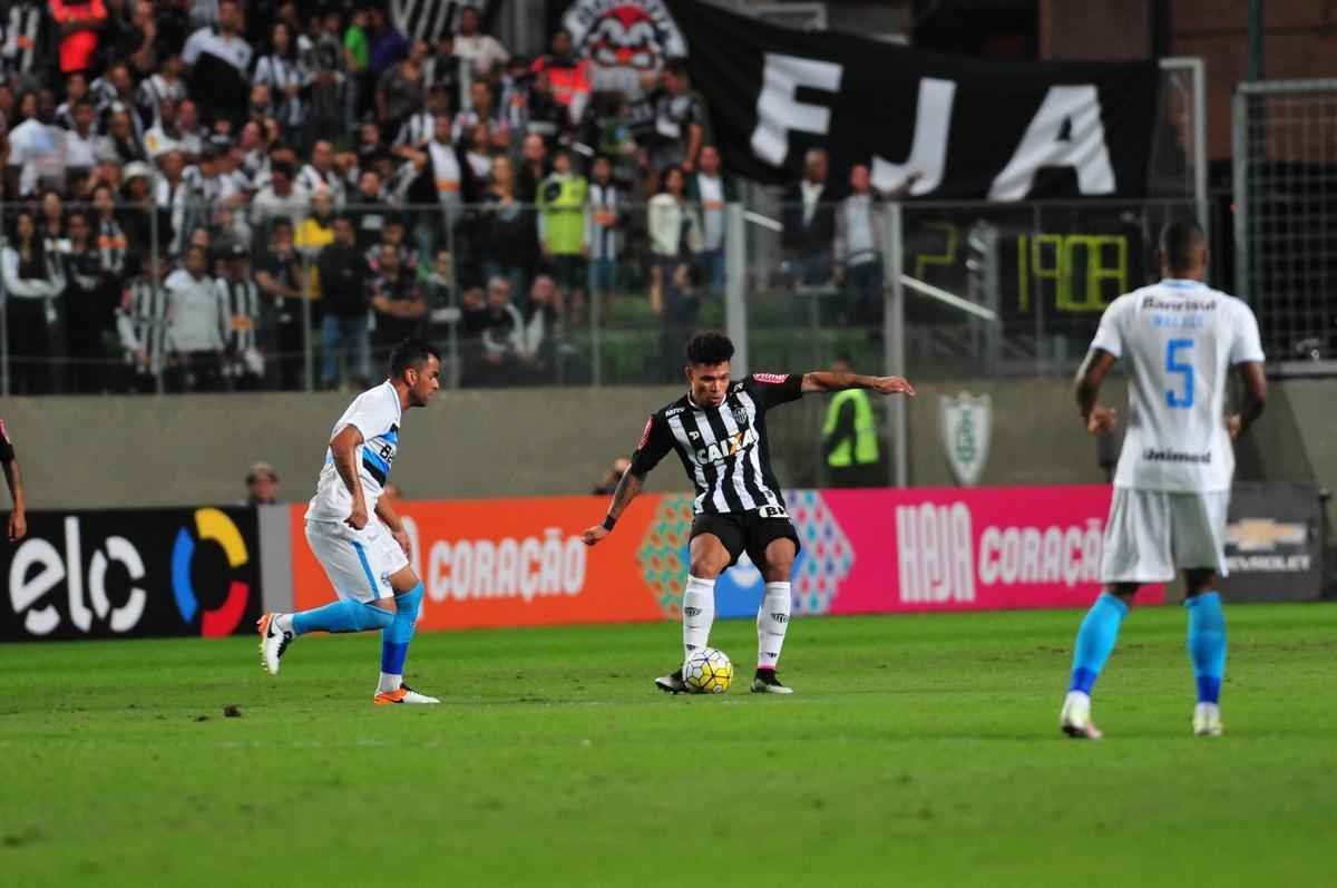 Galo perdeu por 3 a 0 para o Tricolor Gacho, nesta quinta-feira, no Independncia