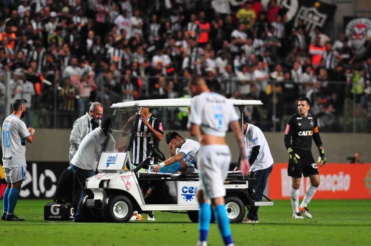 Galo perdeu por 3 a 0 para o Tricolor Gacho, nesta quinta-feira, no Independncia