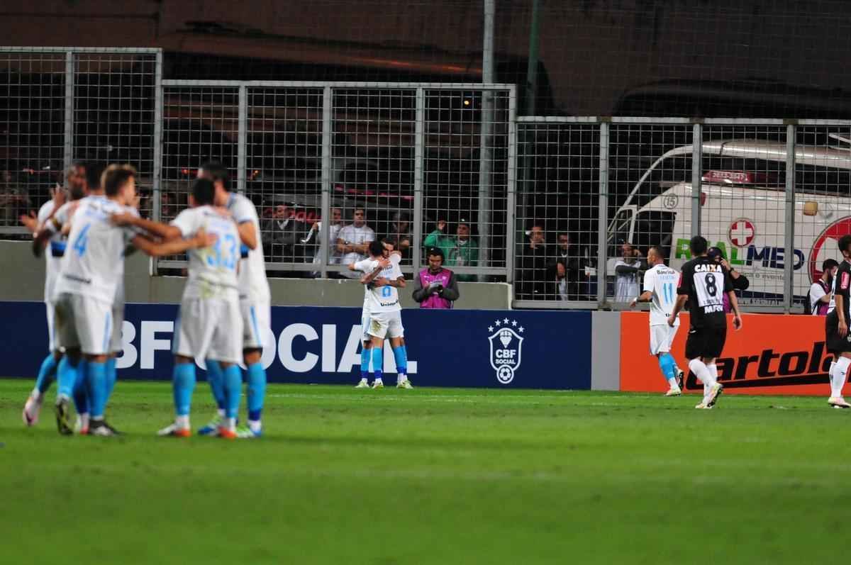 Galo perdeu por 3 a 0 para o Tricolor Gacho, nesta quinta-feira, no Independncia