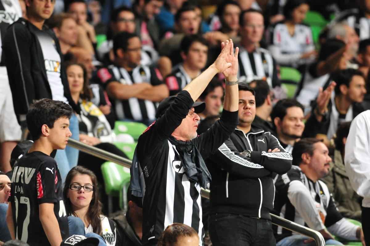 Galo perdeu por 3 a 0 para o Tricolor Gacho, nesta quinta-feira, no Independncia