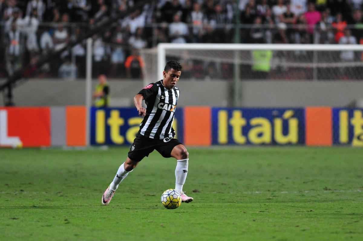 Galo perdeu por 3 a 0 para o Tricolor Gacho, nesta quinta-feira, no Independncia