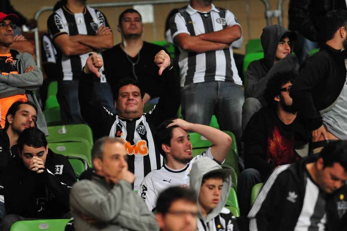 Galo perdeu por 3 a 0 para o Tricolor Gacho, nesta quinta-feira, no Independncia