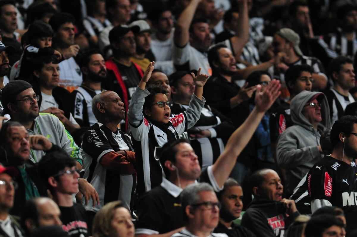 Galo perdeu por 3 a 0 para o Tricolor Gacho, nesta quinta-feira, no Independncia