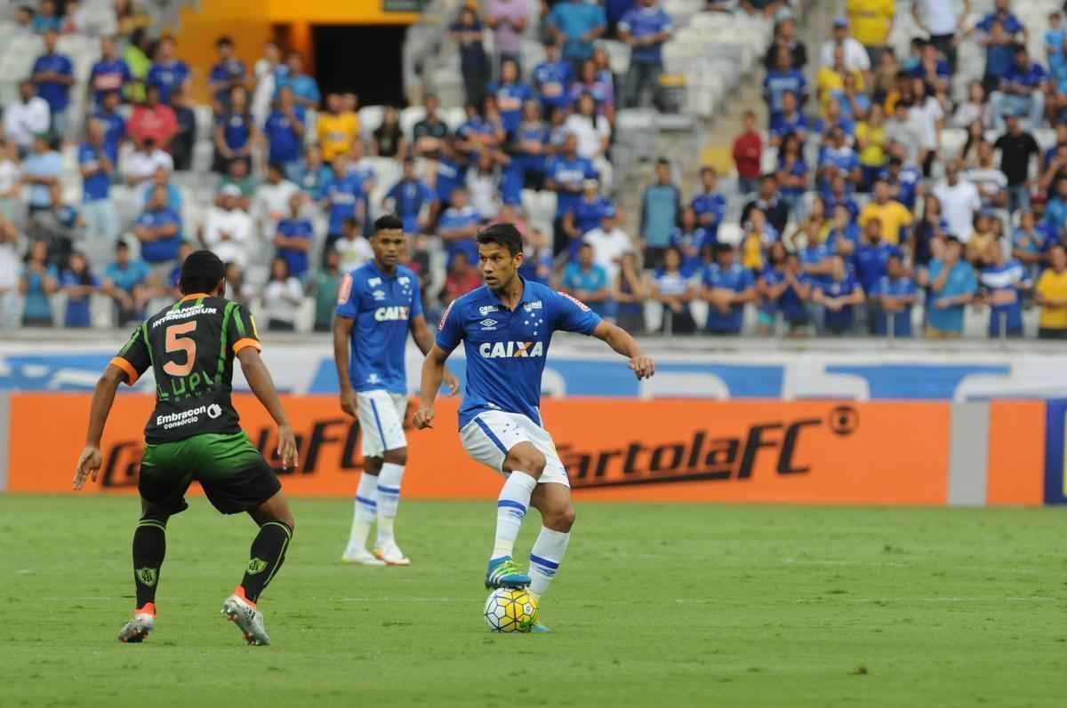 Imagens do jogo entre Cruzeiro e Amrica, pela 4 rodada da Srie A, no Mineiro