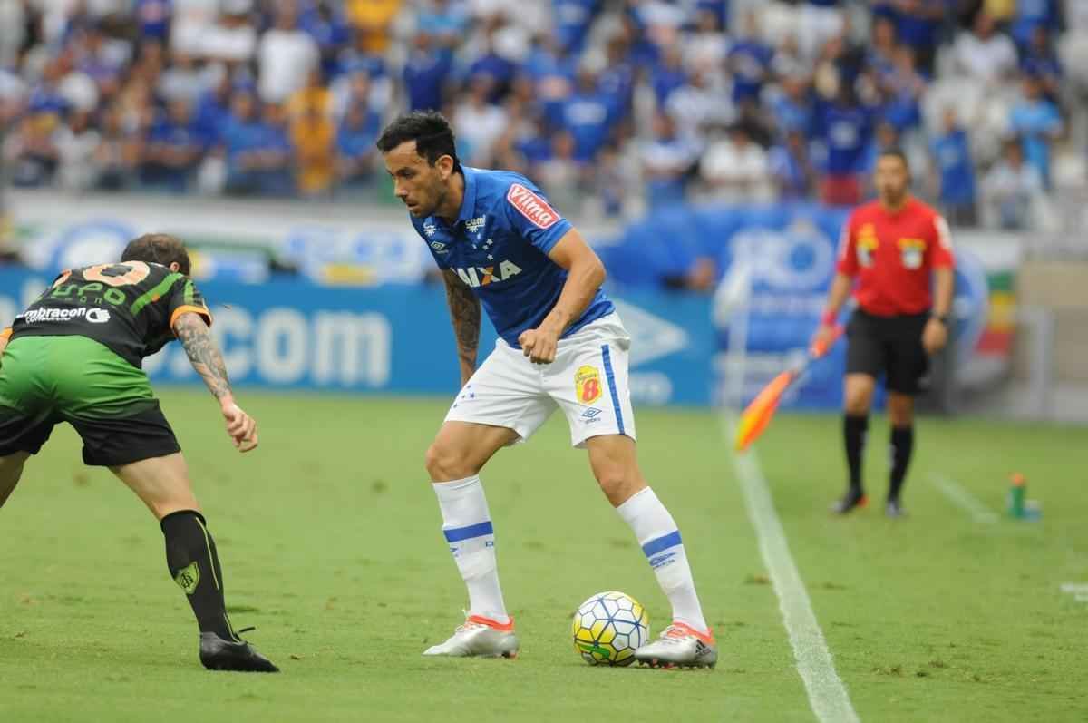 Imagens do jogo entre Cruzeiro e Amrica, pela 4 rodada da Srie A, no Mineiro