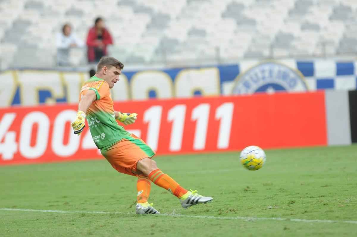 Imagens do jogo entre Cruzeiro e Amrica, pela 4 rodada da Srie A, no Mineiro