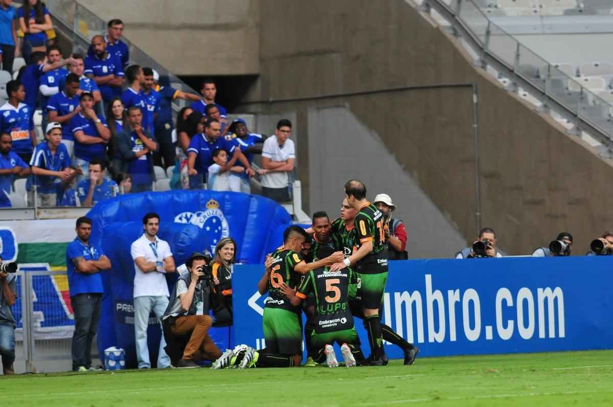 Imagens do jogo entre Cruzeiro e Amrica, pela 4 rodada da Srie A, no Mineiro