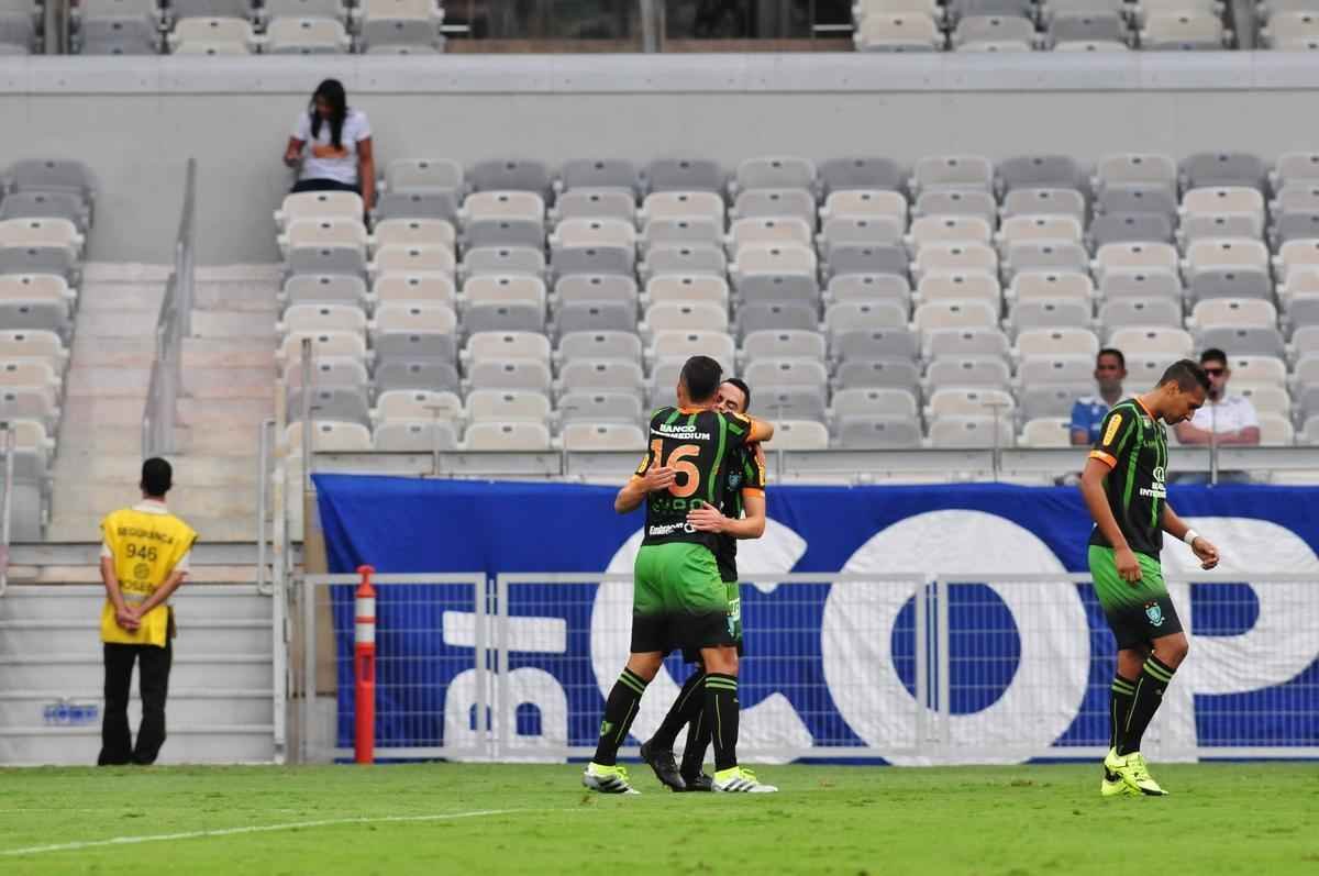 Victor Rangel abriu o placar para o Amrica no clssico