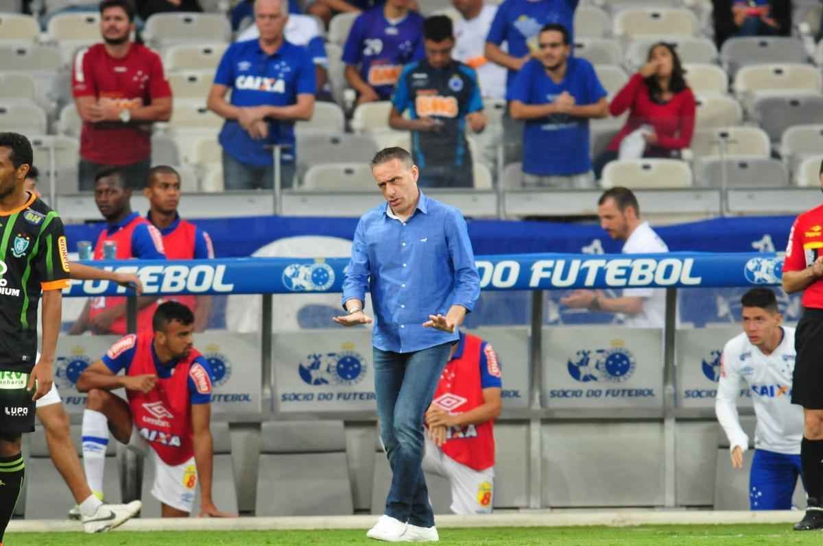 Imagens do segundo tempo do clssico entre Cruzeiro e Amrica, no Mineiro