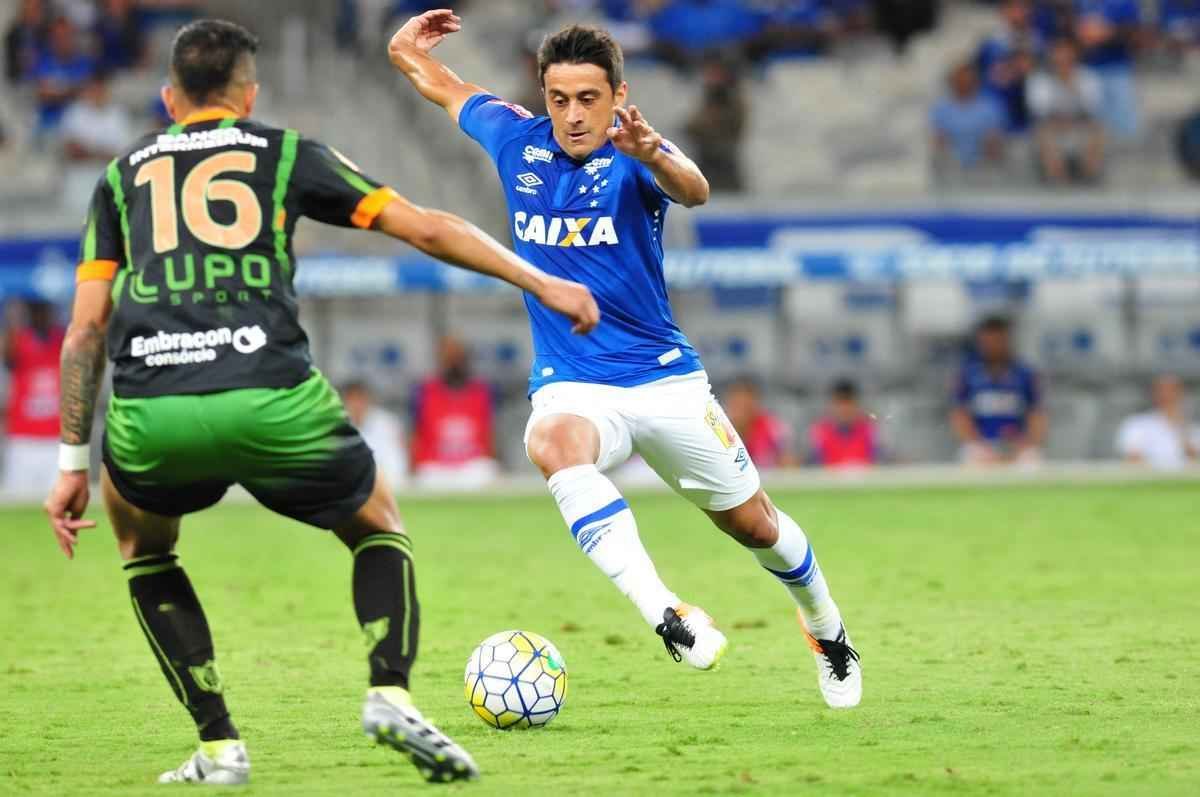 Imagens do segundo tempo do clssico entre Cruzeiro e Amrica, no Mineiro