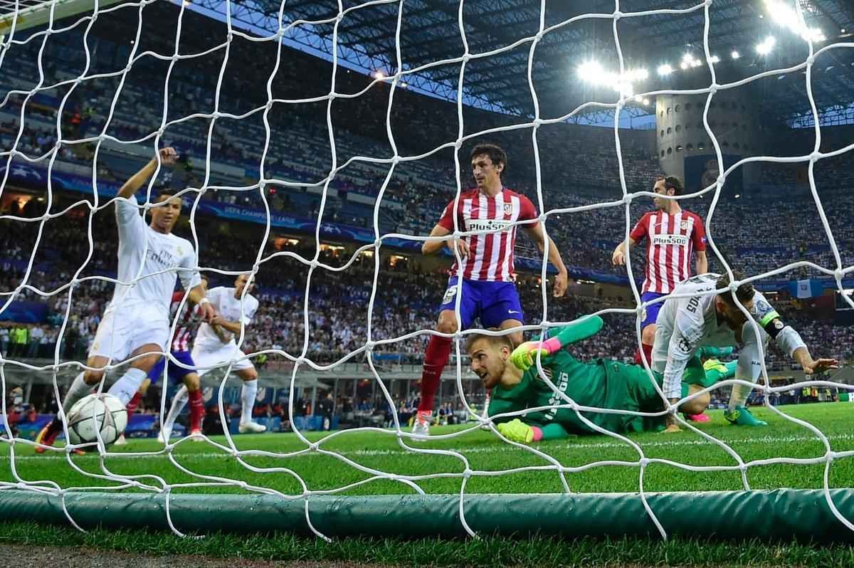 Sergio Ramos abriu o placar para o Real Madrid na final da Liga aos 14 do primeiro tempo